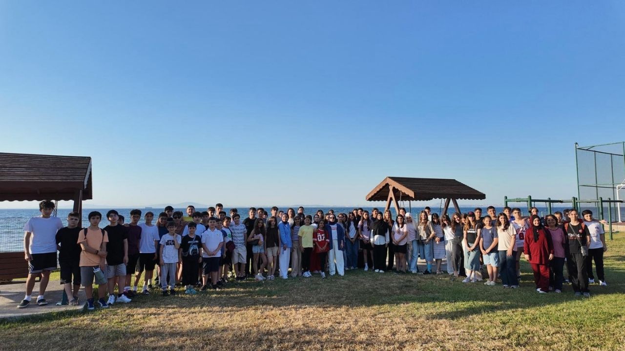 109 Öğrencimizle 7/24 İngilizce: YETEV Okulları Dil Kampı Başladı