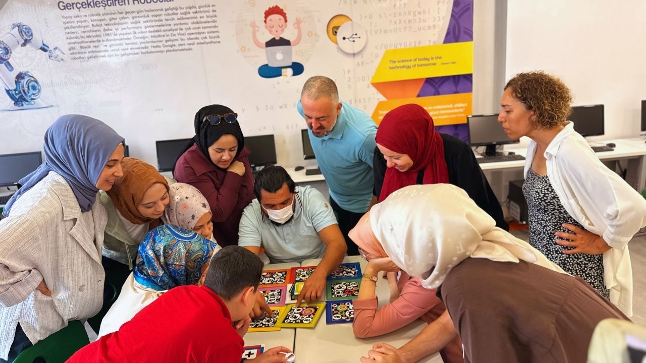 Öğretmenlerimiz İçin “Akıl ve Zekâ Oyunları” Eğitimi Düzenlendi
