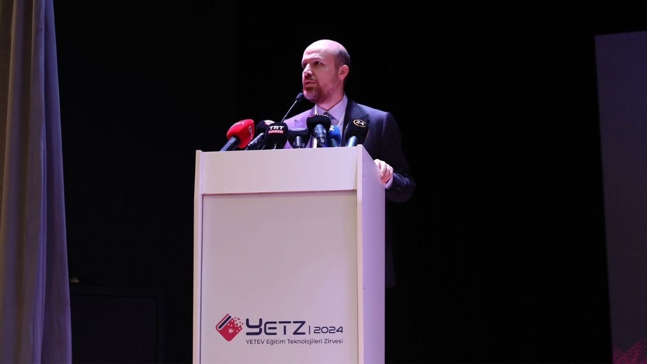 YETEV Eğitim Teknolojileri Zirvesi Büyük İlgiyle Sona Erdi